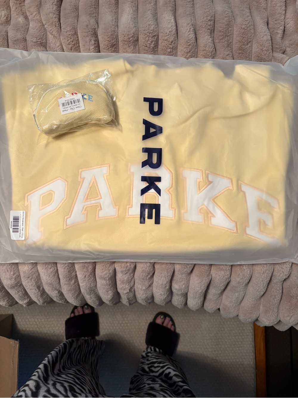 Parke Peel Mockneck & Claw Clip Summerland NWT